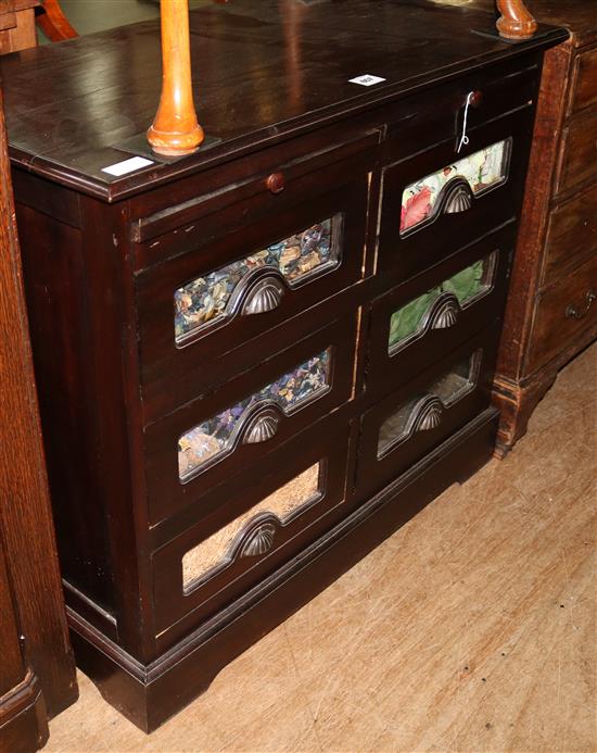 Mahogany chest of drawers(-)